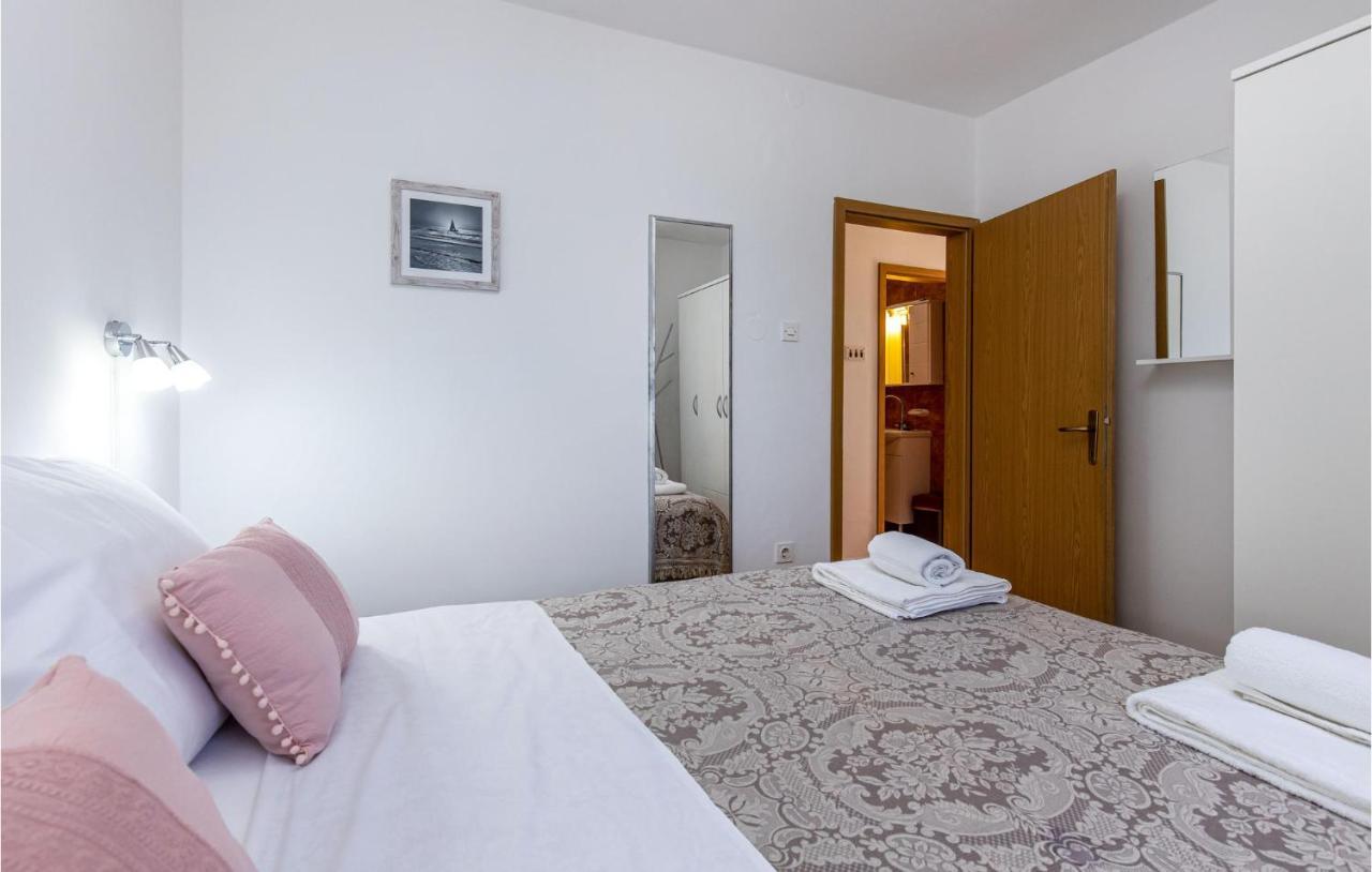 Amazing Apartment In Kostrena With 1 Bedrooms And Wifi Exterior foto